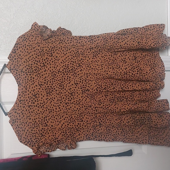 Shein lepoard print blouse size M in perfect condition - Picture 3 of 3